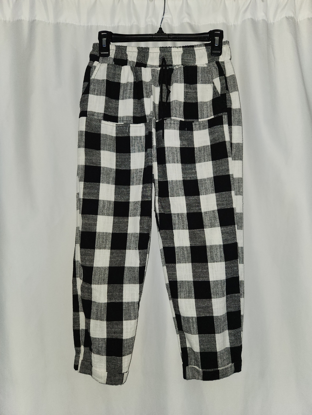 Kids Black & White Plaid Pull-On Jogger Pants #school #trendy #modern #versatile